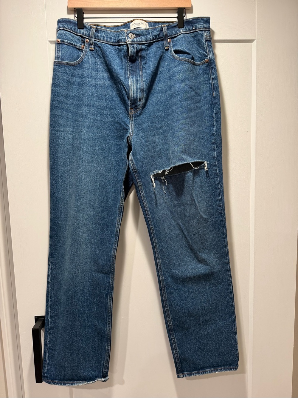 Abercrombie & Fitch 90s Straight High Rise Straight Leg jeans